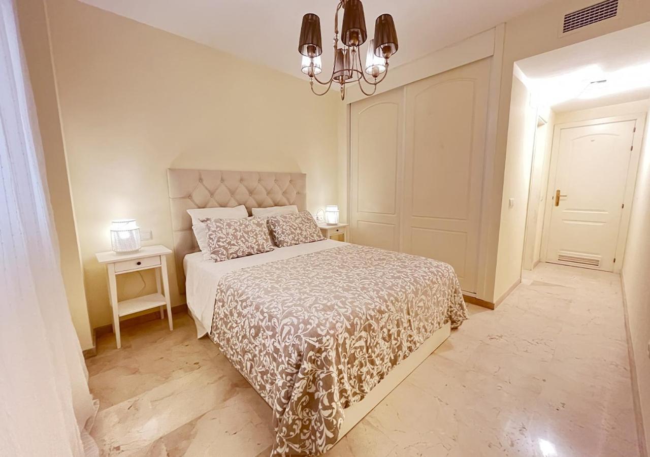 Apartamento Primera Linea Estepona By Isa Hoteles Esterno foto